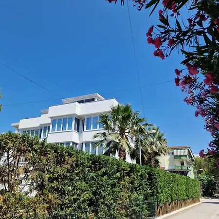 Pearl Adriatic Coast 3 Apartmán Golem (Tirana)